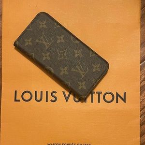 Authentic Louis Vuitton folio phone case for iPhones X, XS, XR, 11 and 12. EUC